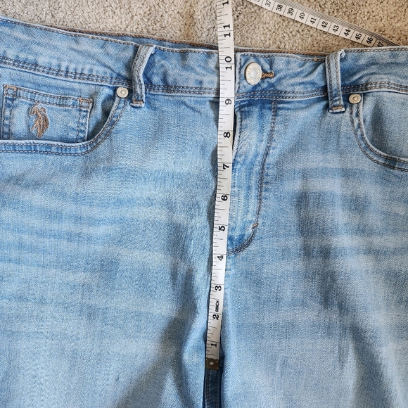 U.S. Polo Assn. Light Blue Denim Shorts Stretchy Comfortable Size 14, 6" Inseam - Picture 6 of 8